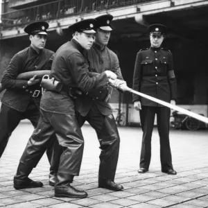 LFB recruits taking part in hosepipe training at HQ LFB recruits taking part in hosepipe training at HQ