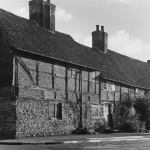 Limpsfield Cottages