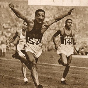 Lloyd B. Labeach sprinting, 1948 London Olympics