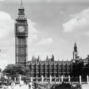London Big Ben from Parliament Square