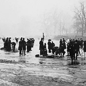 London Hyde Park Skating on the Serpentine Victorian period