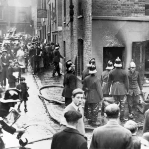 London Salvage Corps and LFB at the scene of a fire