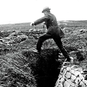 Lord Reading jumps over trench, Western Front, WW1