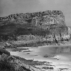 A lovely view of Mewslade Bay, Rhossili, Gower Peninsula, Wales. Date: 1950s
