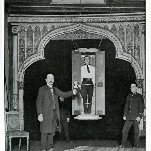 Maskelyne and Devant performing trick 1906