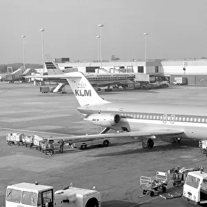 McDonnell Douglas DC-9 PH-DNH