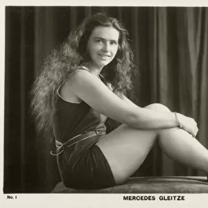 Mercedes Gleitze (1900-1981) - British professional swimmer