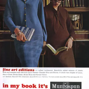 Munrospun advertisement featuring librarians, 1964