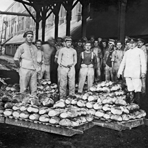 Newly baked bread for the Western Front, WW1