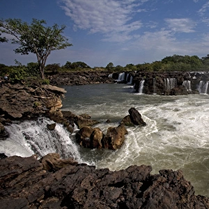 Ngonye Falls / Waterfalls