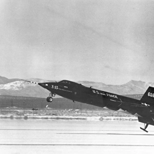 North American X-15 56-6671 at touchdown