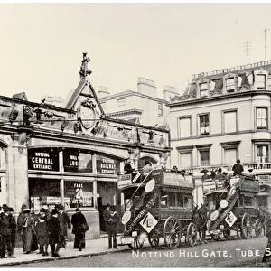 Notting Hill Gate Underground Station, street view