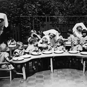 Orphanage / London 1930S