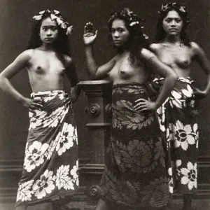 Pacific Islands, Oceania: portrait of young women