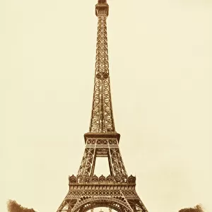 Paris / Eiffel Tower C1908