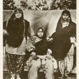 Pathan Dancing Girls, Peshawar, Pakistan - NWFP