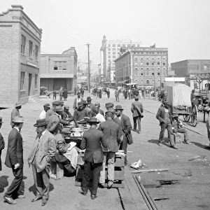 People buying food during Lunch hour on the docks, Jacksonvi