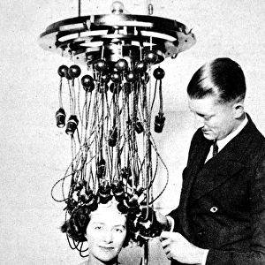 Permanent Hair-Waving machine, 1928