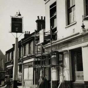 Photograph of Bricklayers Arms, Norwood (Old), London Photograph of Bricklayers Arms, Norwood (Old), London