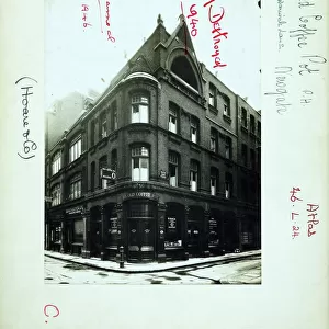 Photograph of Old Coffee Pot PH, Newgate, London