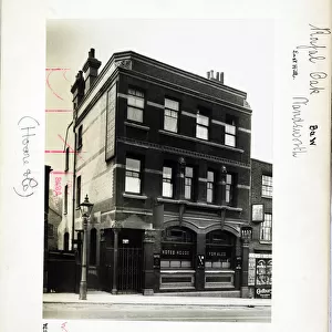 Photograph of Royal Oak PH, Wandsworth, London