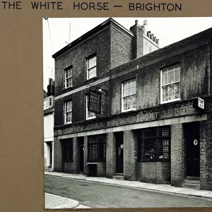 Photograph of White Horse PH, Brighton, Sussex