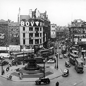 Piccadilly Circus 1956