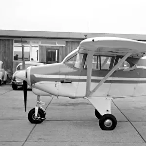 Piper PA-22 Tri-Pacer G-APXU