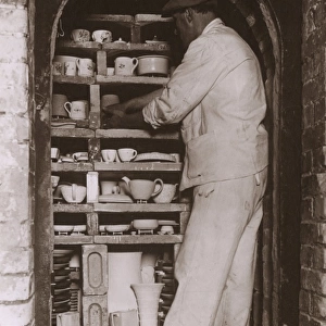 Poole Pottery - Setting the glazed ware in the kiln