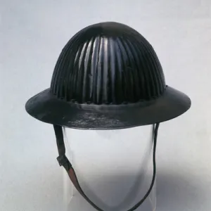 Portuguese field service helmet, WW1