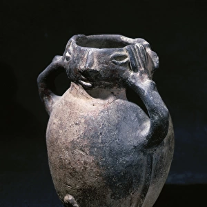 Pre-Incan. Puruha Culture. 1300-1500. Anthropomorphic cerami