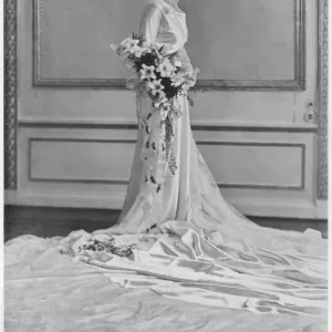 La princesse Ingrid de Suède le jour de son mariage. La princesse Ingrid de Suède le jour de son mariage.