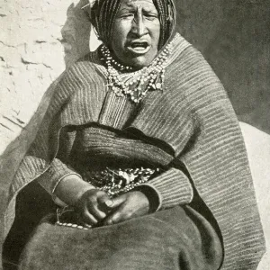 Quechua woman sitting in the sun, Bolivia, South America