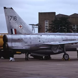 RAF Lightning F. 3 - XR716