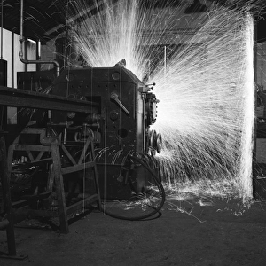 Rail butt welding - the sparks fly