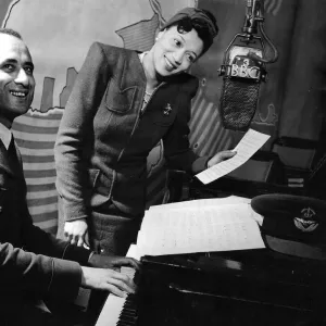 Reginald Foresythe and Elisabeth Welch broadcasting for BBC