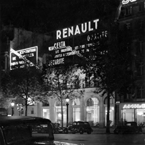 Renault Showroom / France