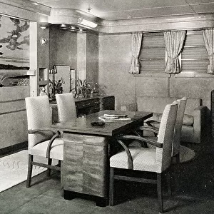RMS Queen Mary, Sitting Room in Tourist Class