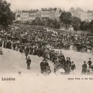 Rotten Row, Hyde Park - Summertime, long queue and carriages