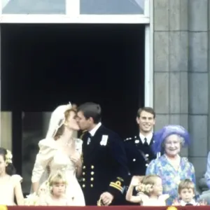 Royal Wedding 1986 - Kiss on the balcony