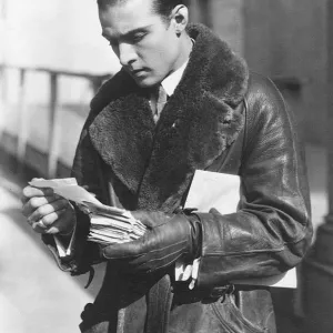 Rudolph Valentino / Mail