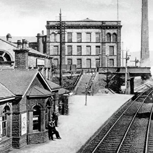 Saltaire Railway Station early 1900s