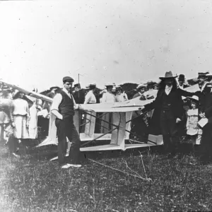 Samuel Cody and his kite at Findon