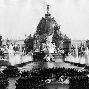 Scene during the Universal Exhibition, Paris, 1900