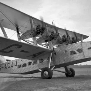 Scylla L17 biplane on an airfield