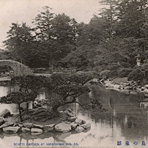 Shukkeien Garden, Hiroshima, Japan - Pond and Kokokyo Bridge