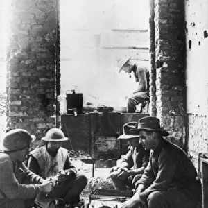 Soldiers preparing a meal 1917