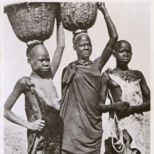South Sudan - Shulluk Girls of the White Nile