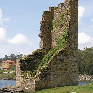 Spain. Galicia. Catoira. Torres do Oeste castle. 9th century