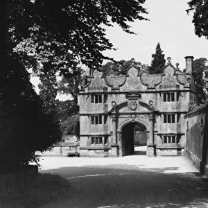 Stanway House Gateway